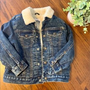 Toddler Old navy Jean jacket size 4T